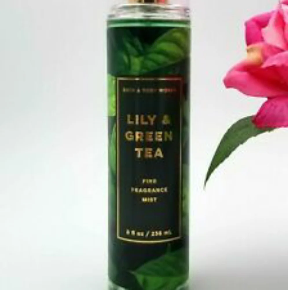 BRAND NEW ** RARE *** DISCONTINUED BATH AND BODY SCENT/PRODUCT  **